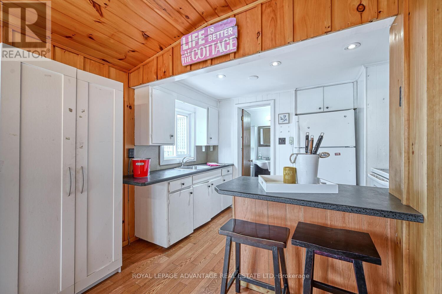 












106 MACMILLAN DRIVE

,
Tay Valley,




Ontario
K7H3C5

