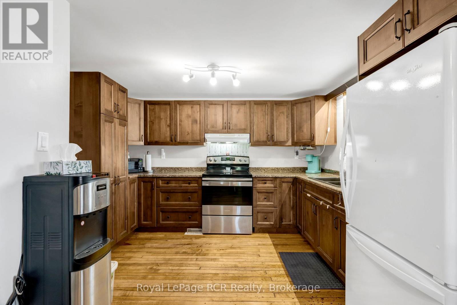 












181 COUNCIL ROAD

,
South Bruce,




Ontario
N0G1W0

