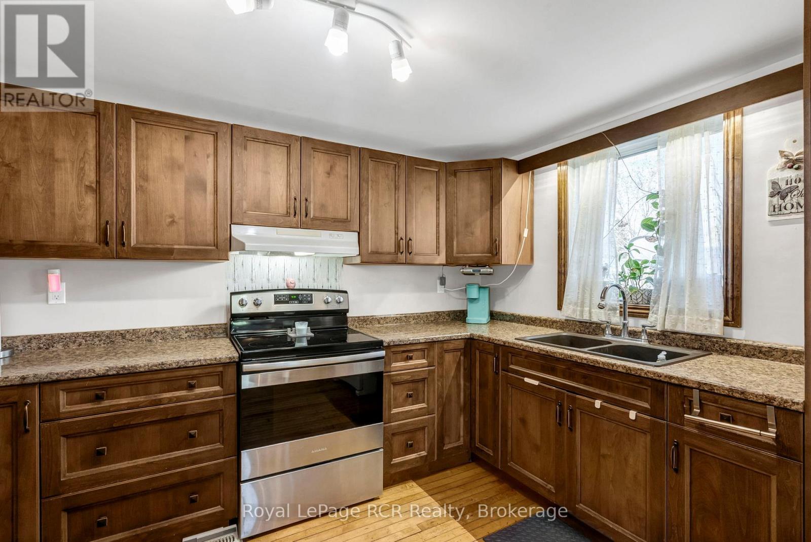 












181 COUNCIL ROAD

,
South Bruce,




Ontario
N0G1W0

