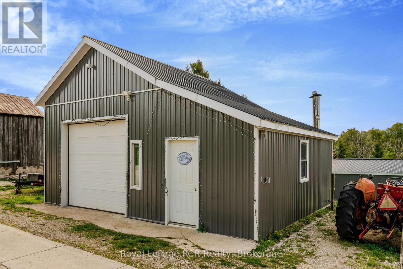 












181 COUNCIL ROAD

,
South Bruce,




Ontario
N0G1W0

