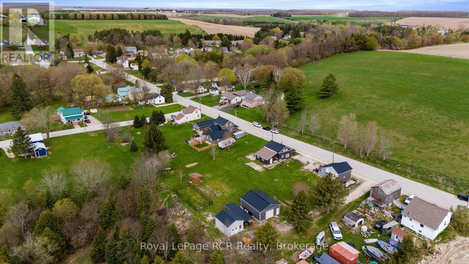 












181 COUNCIL ROAD

,
South Bruce,




Ontario
N0G1W0

