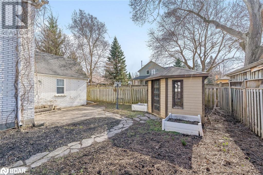 












26 CONFEDERATION Street

,
Glen Williams,




Ontario
L7G3R6

