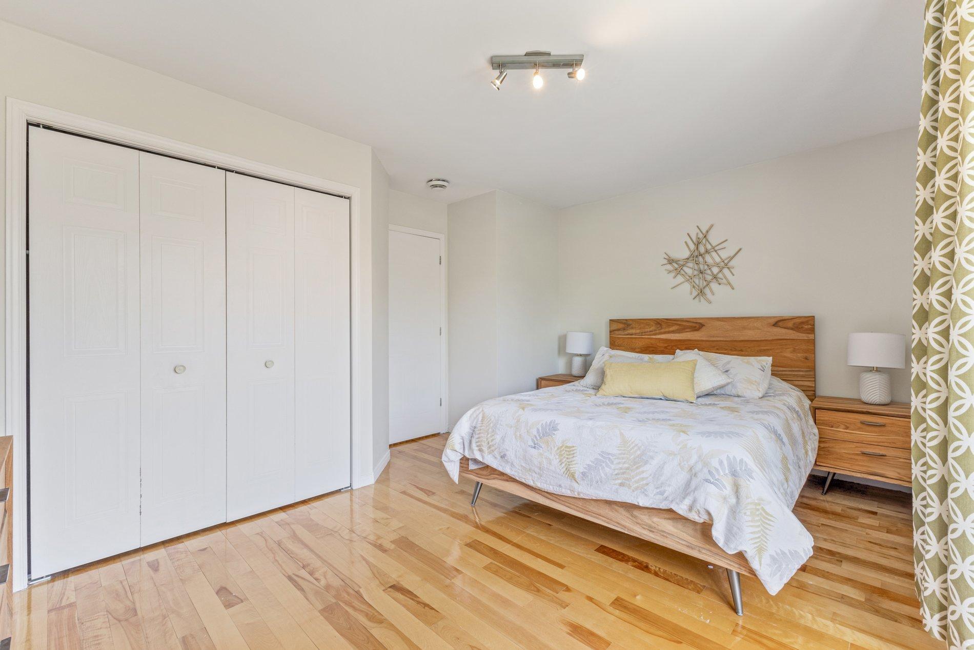 









4643


Boul. Dagenais O.

,
Laval (Fabreville),




QC
H7R1L7

