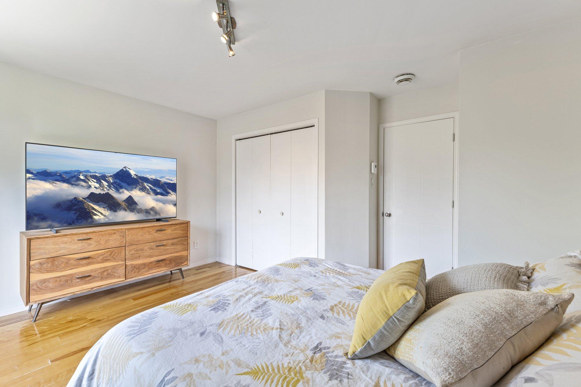 









4643


Boul. Dagenais O.

,
Laval (Fabreville),




QC
H7R1L7

