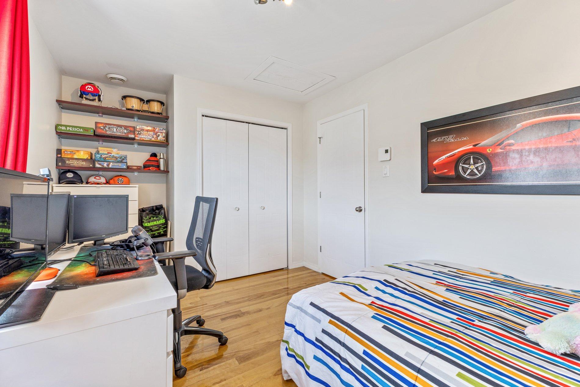 









4643


Boul. Dagenais O.

,
Laval (Fabreville),




QC
H7R1L7

