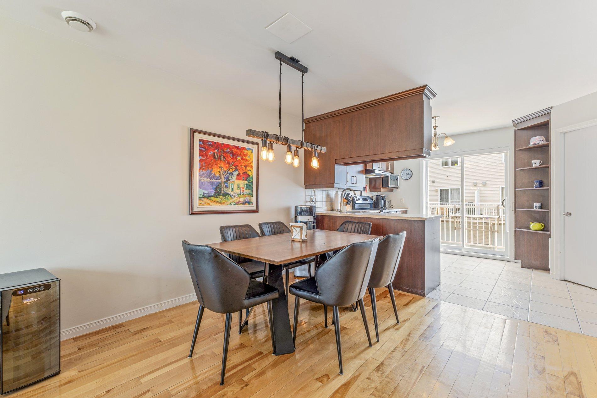









4643


Boul. Dagenais O.

,
Laval (Fabreville),




QC
H7R1L7


