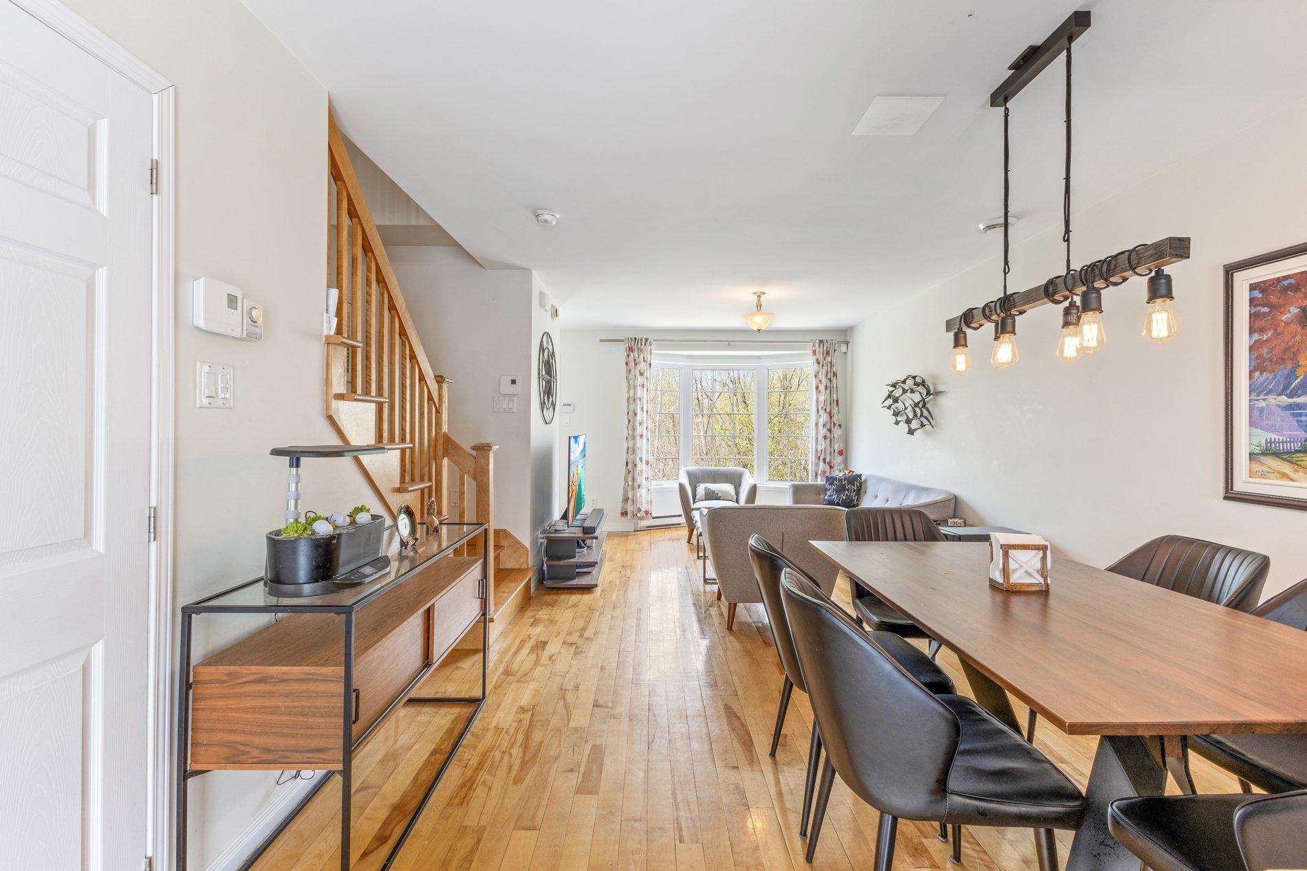 









4643


Boul. Dagenais O.

,
Laval (Fabreville),




QC
H7R1L7

