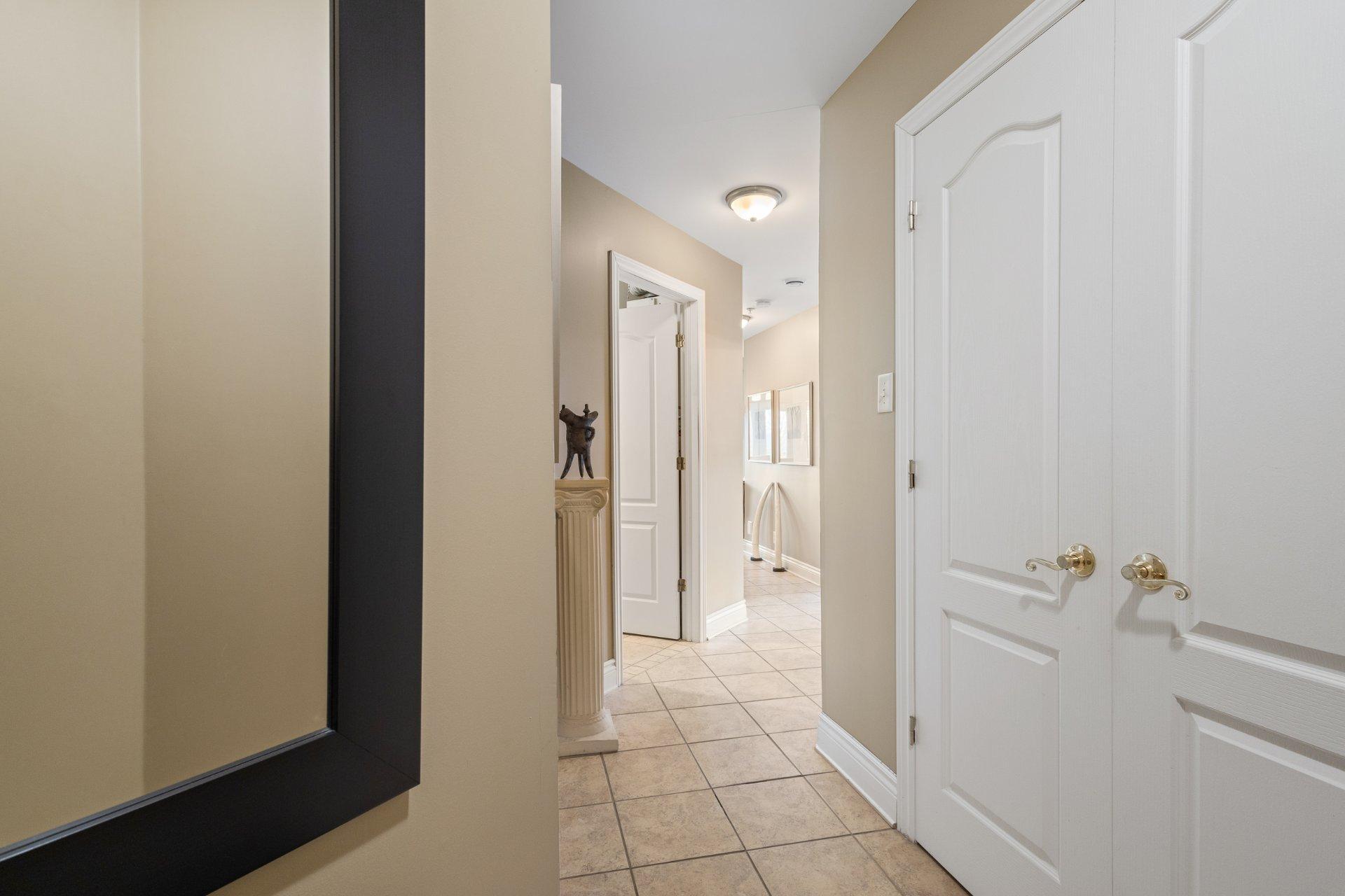 









35


Rue du Quai

, 101,
Magog,




QC
J1X2E2

