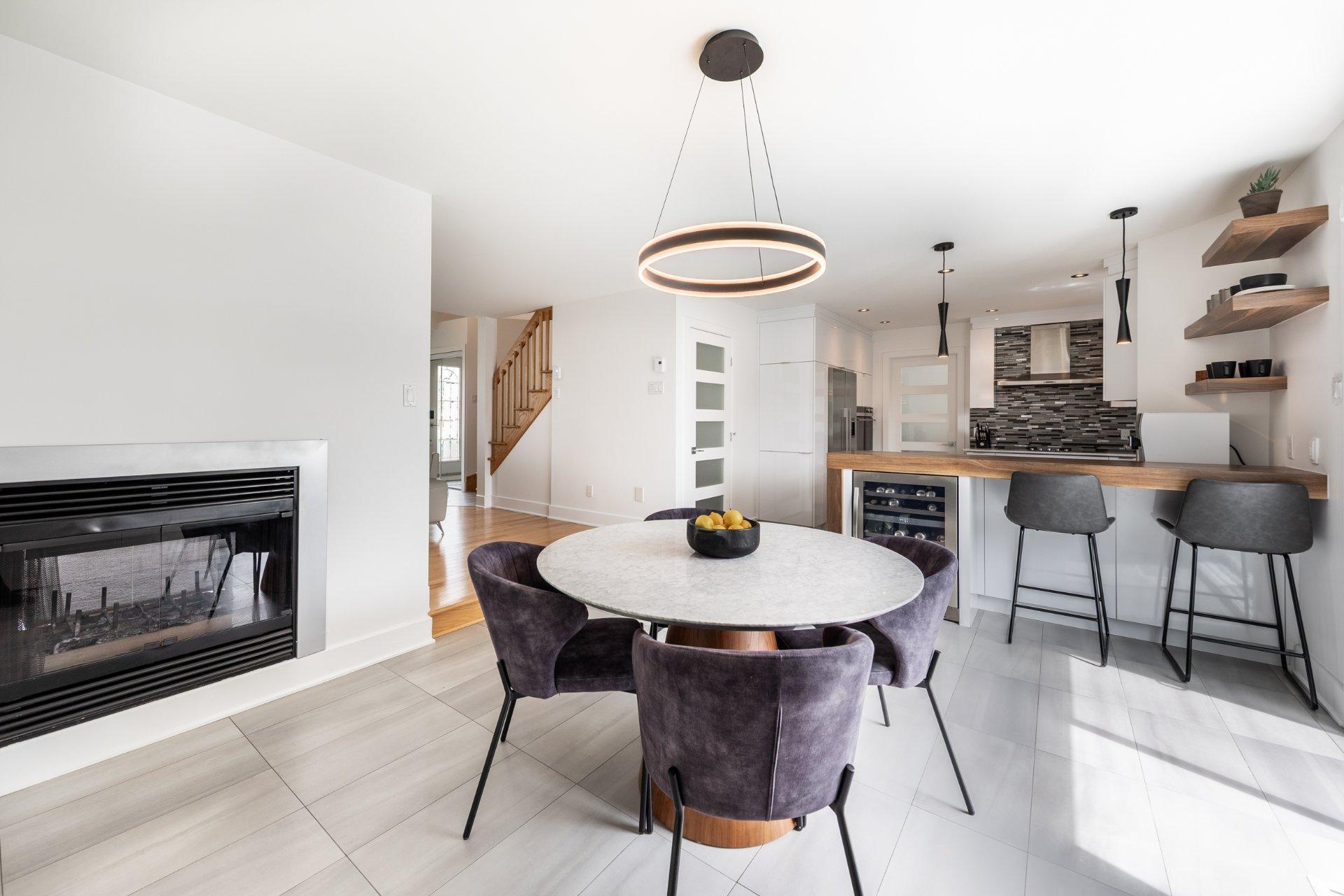 









189


Rue de Marseille

,
Sainte-Julie,




QC
J3E2C1

