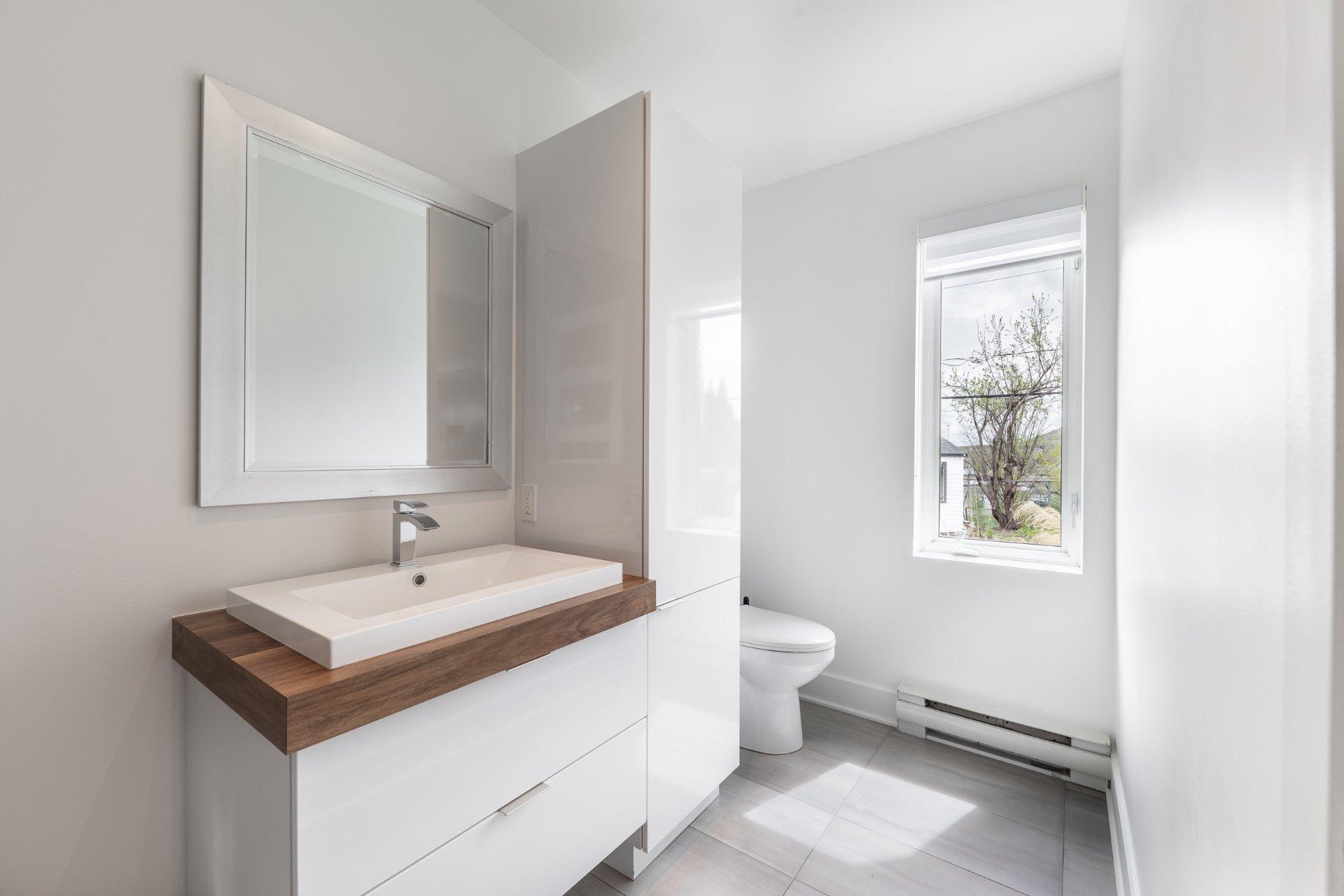 









189


Rue de Marseille

,
Sainte-Julie,




QC
J3E2C1

