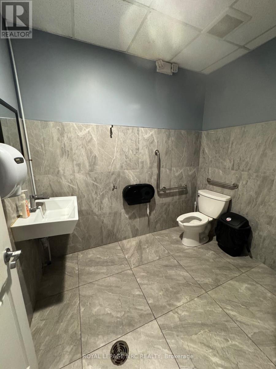












2 - 224 GLENRIDGE AVENUE

,
St. Catharines (Glendale/Glenridge),




Ontario
L2T3J9

