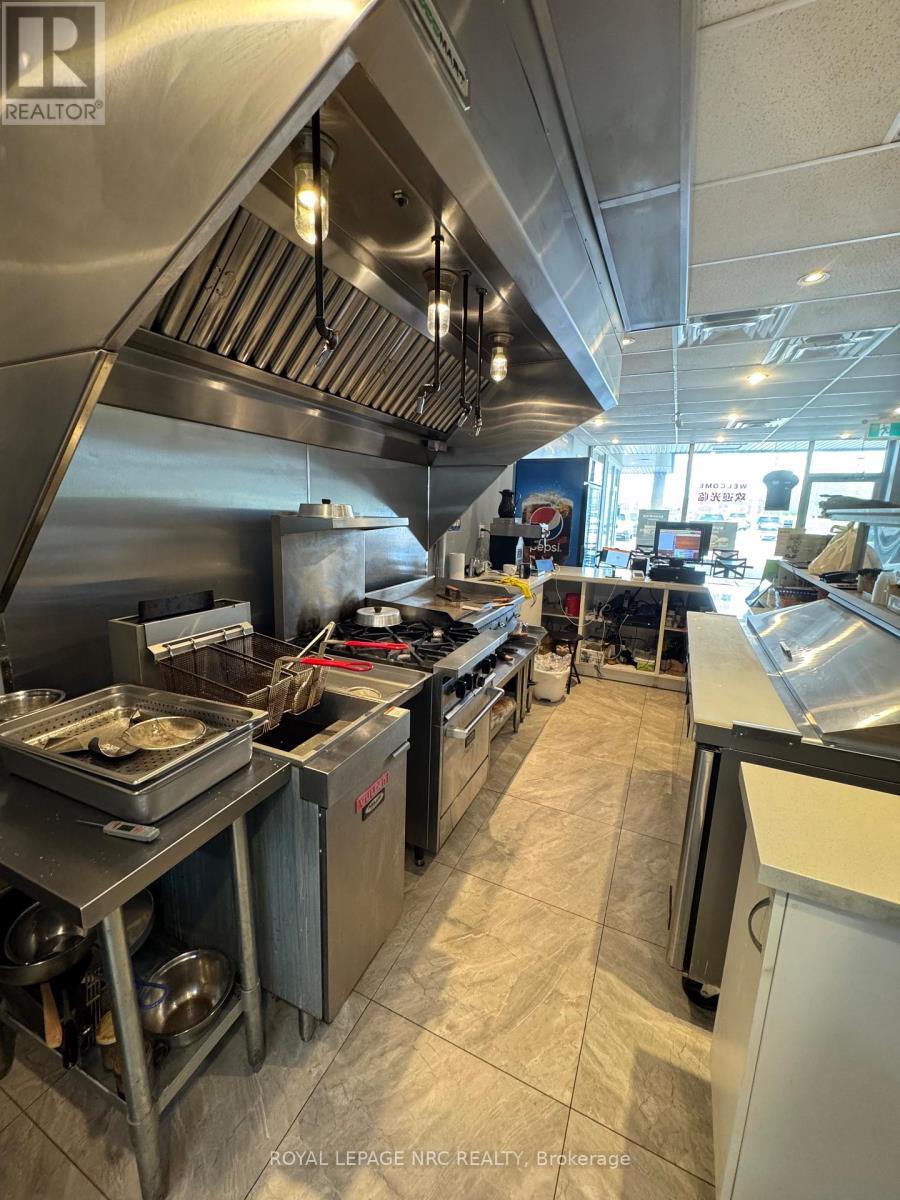 












2 - 224 GLENRIDGE AVENUE

,
St. Catharines (Glendale/Glenridge),




Ontario
L2T3J9

