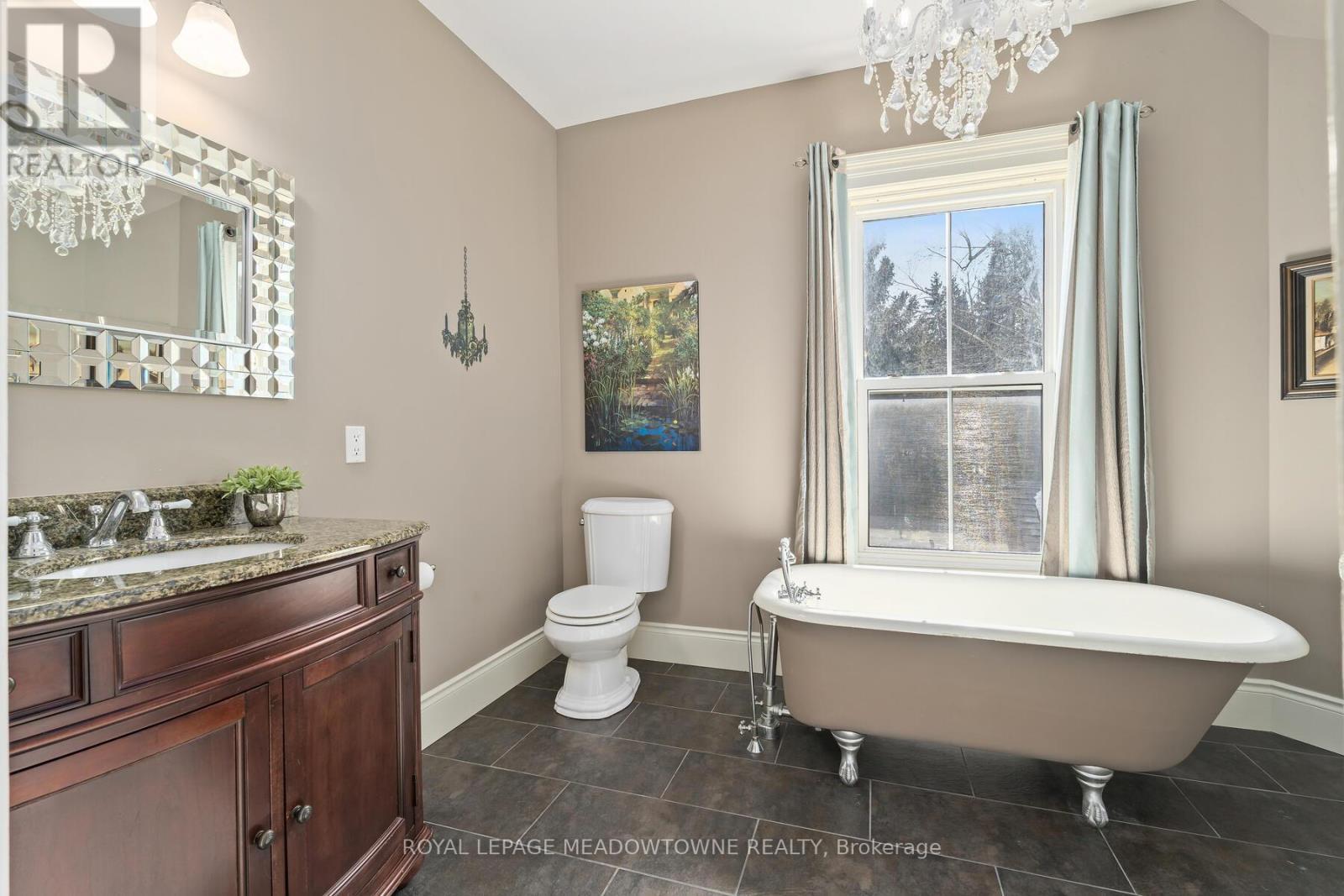 












26 CONFEDERATION STREET

,
Halton Hills,




Ontario
L7G3R6

