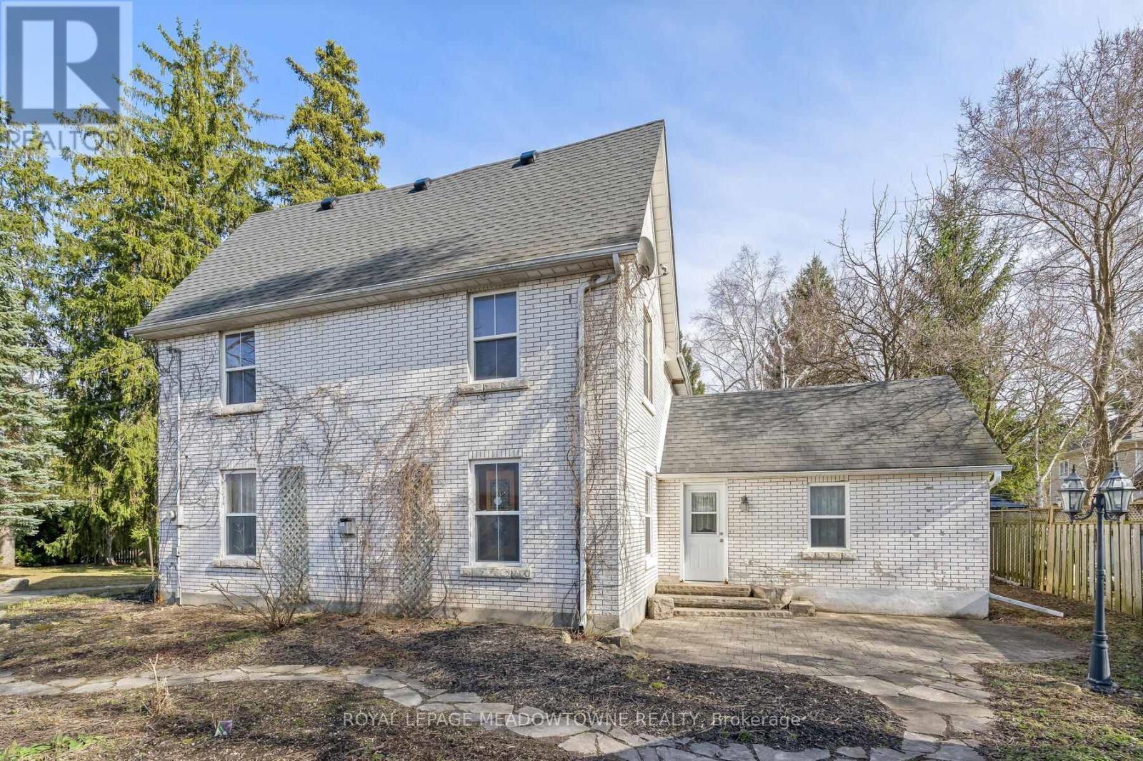 












26 CONFEDERATION STREET

,
Halton Hills,




Ontario
L7G3R6

