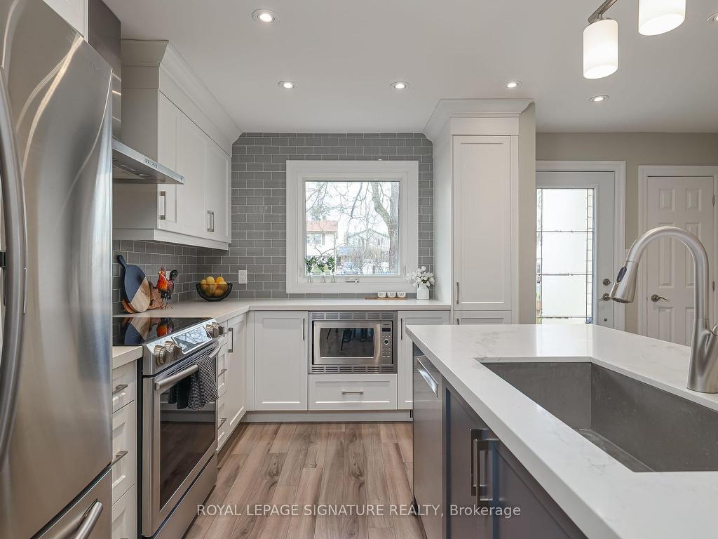 









342


Homestead

Court,
Oshawa,




ON
L1J 6V3

