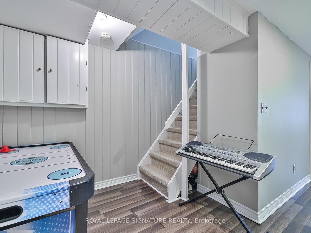 









342


Homestead

Court,
Oshawa,




ON
L1J 6V3

