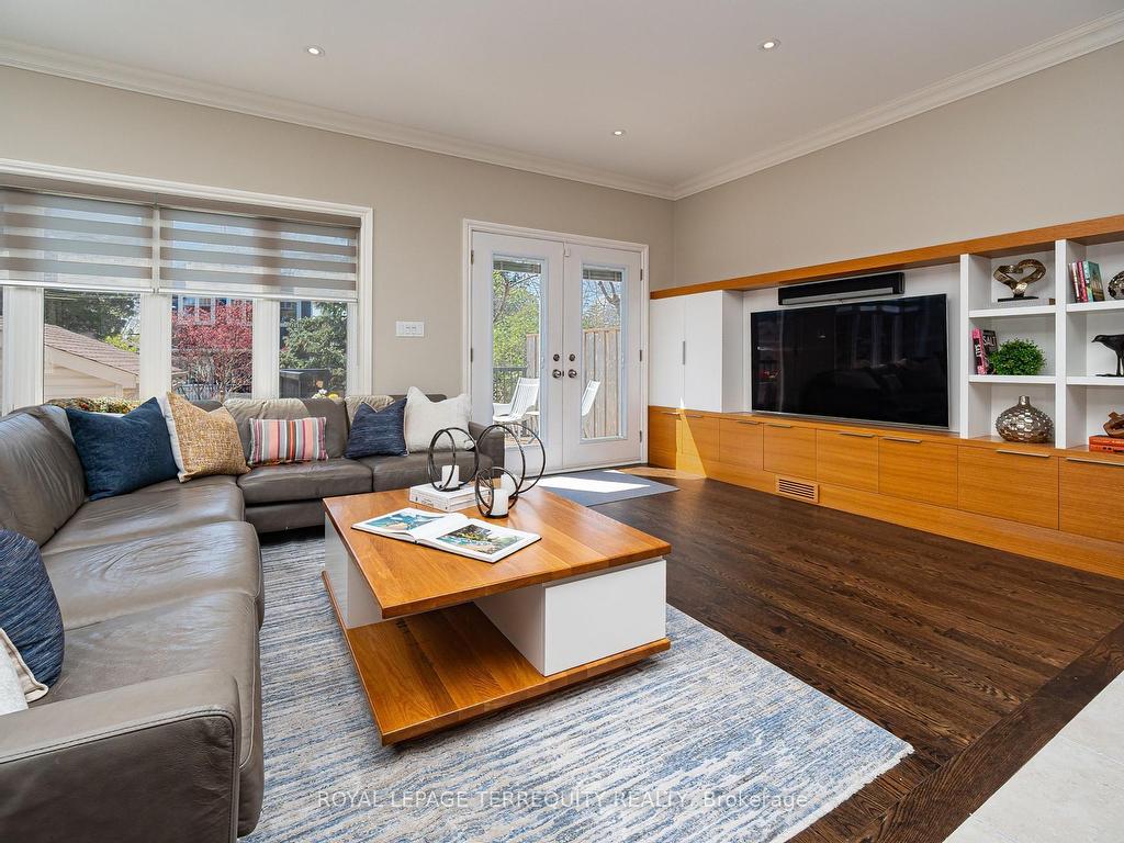 









72


Northbrook

Road,
Toronto,




ON
M4J 4G3


