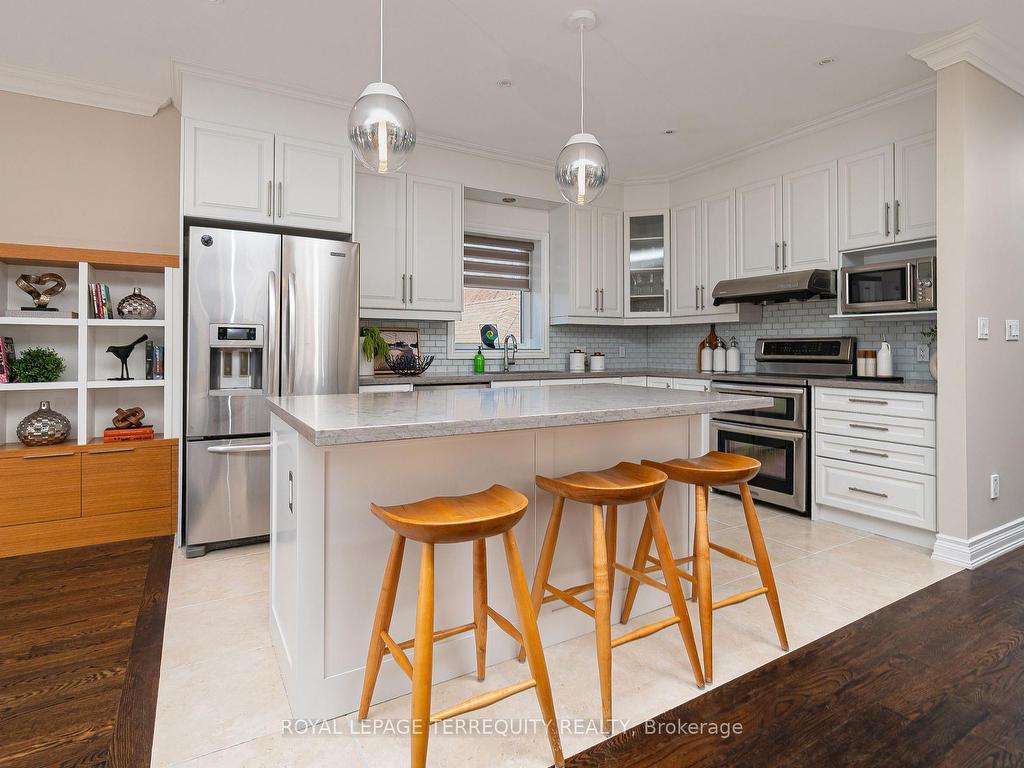 









72


Northbrook

Road,
Toronto,




ON
M4J 4G3

