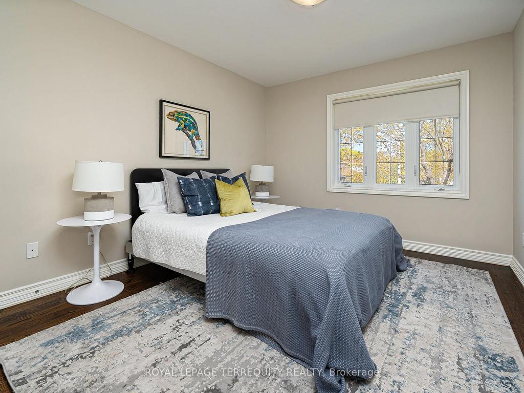 









72


Northbrook

Road,
Toronto,




ON
M4J 4G3

