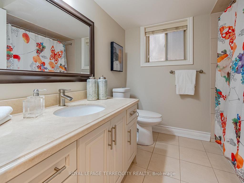 









72


Northbrook

Road,
Toronto,




ON
M4J 4G3

