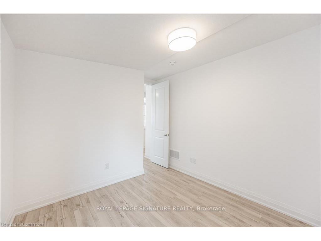 









777


Beach

Boulevard,
Hamilton,




ON
L8H 6Y5

