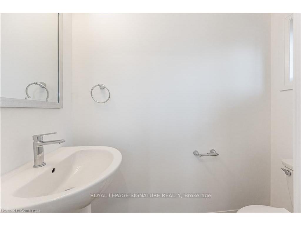 









777


Beach

Boulevard,
Hamilton,




ON
L8H 6Y5

