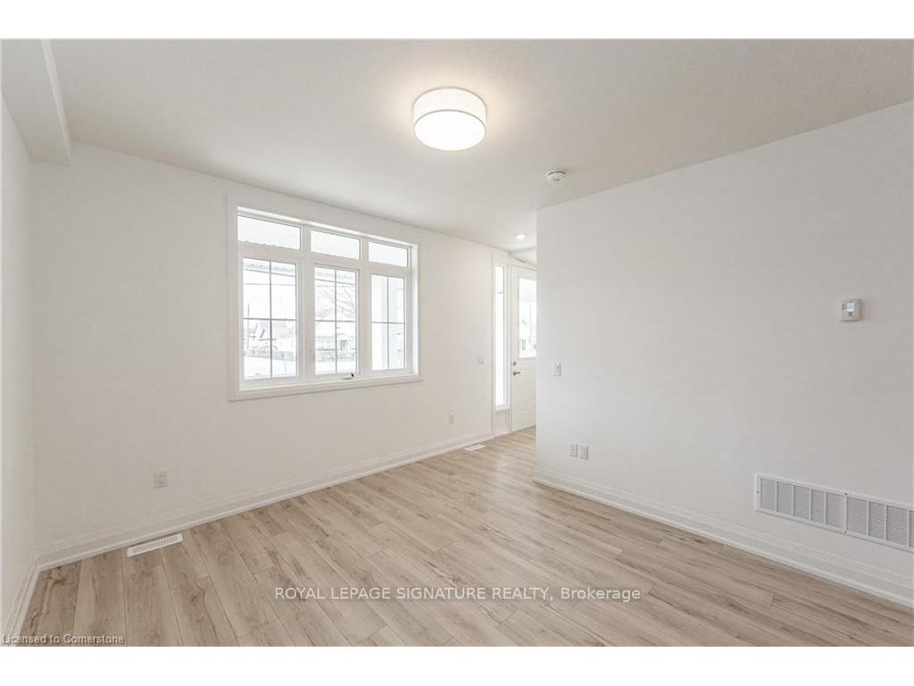 









777


Beach

Boulevard,
Hamilton,




ON
L8H 6Y5

