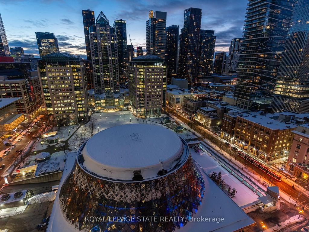 









71


Simcoe

Street, 2201,
Toronto,




ON
M5J 2S9

