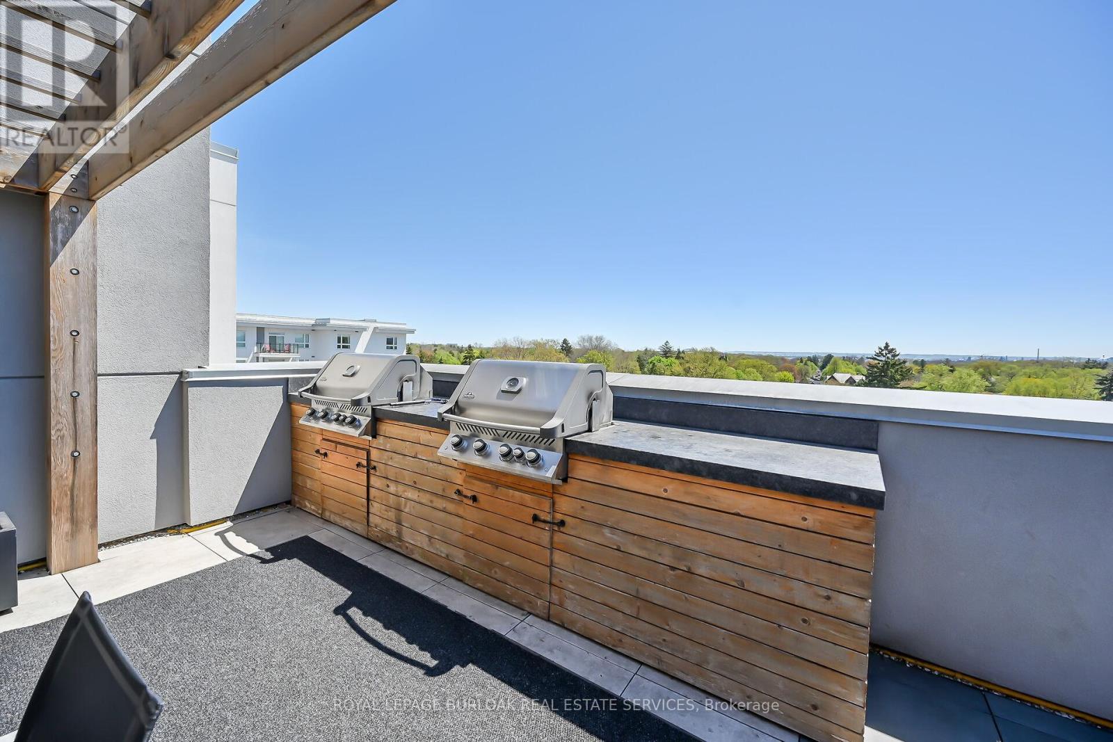 












312 - 320 PLAINS ROAD E

,
Burlington,




Ontario
L7T0C1


