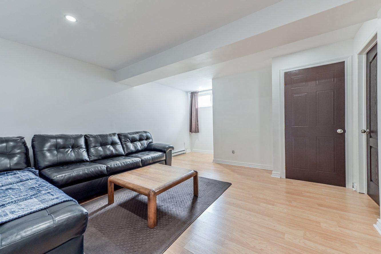 









1495


Ch. St-José

,
La Prairie,




QC
J5R6A9

