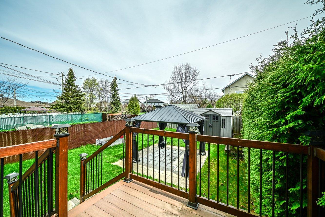 









1495


Ch. St-José

,
La Prairie,




QC
J5R6A9

