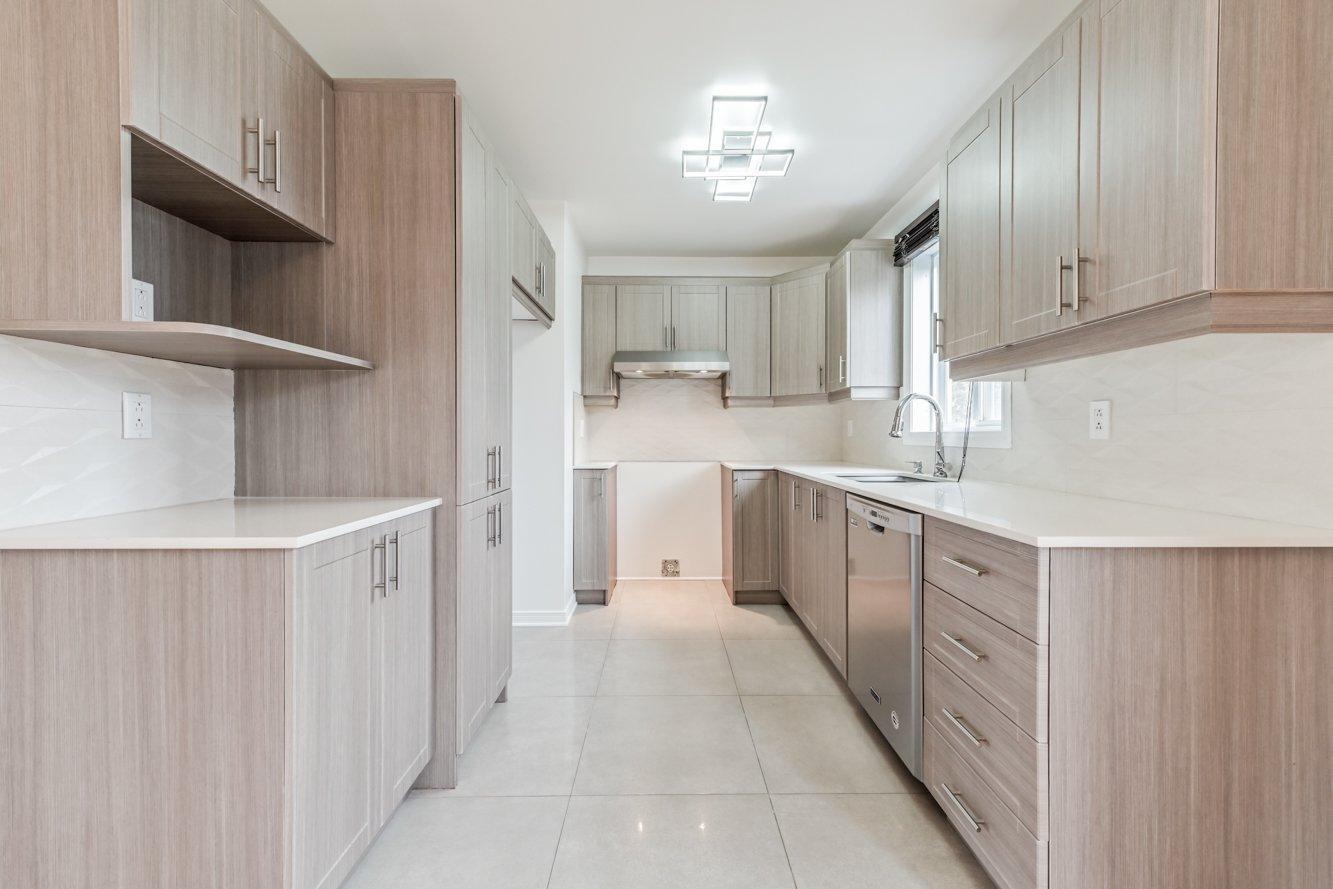









1495


Ch. St-José

,
La Prairie,




QC
J5R6A9


