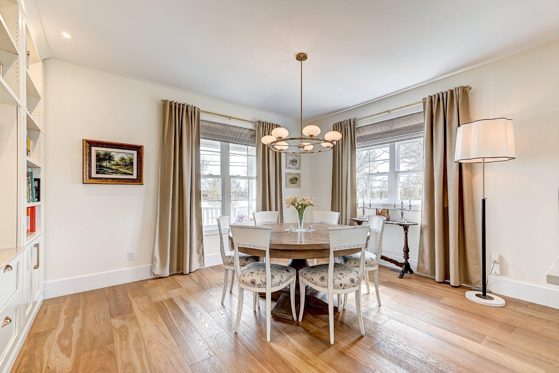 









73


Ch. du Richelieu

,
Saint-Basile-le-Grand,




QC
J3N1K6

