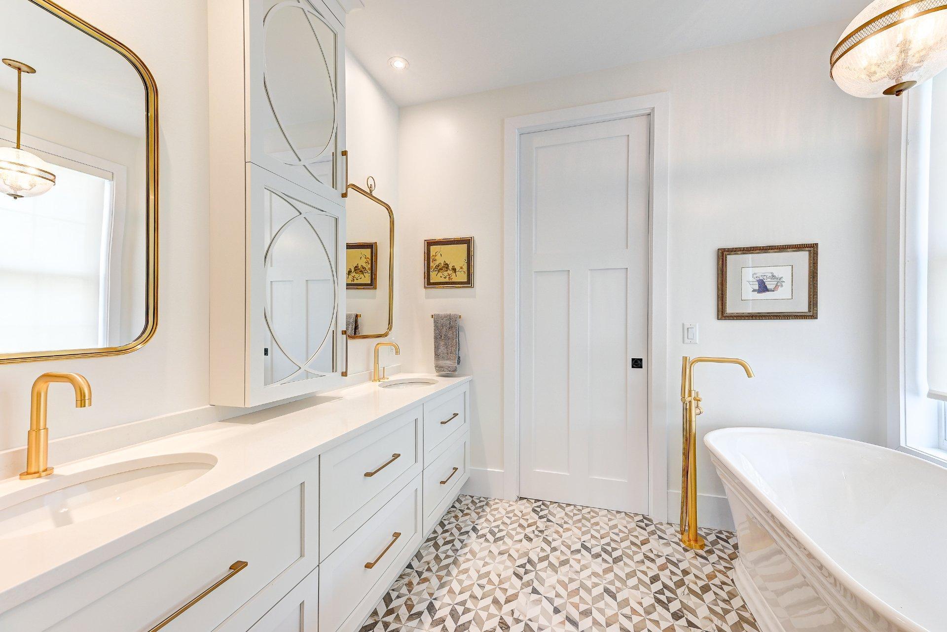 









73


Ch. du Richelieu

,
Saint-Basile-le-Grand,




QC
J3N1K6

