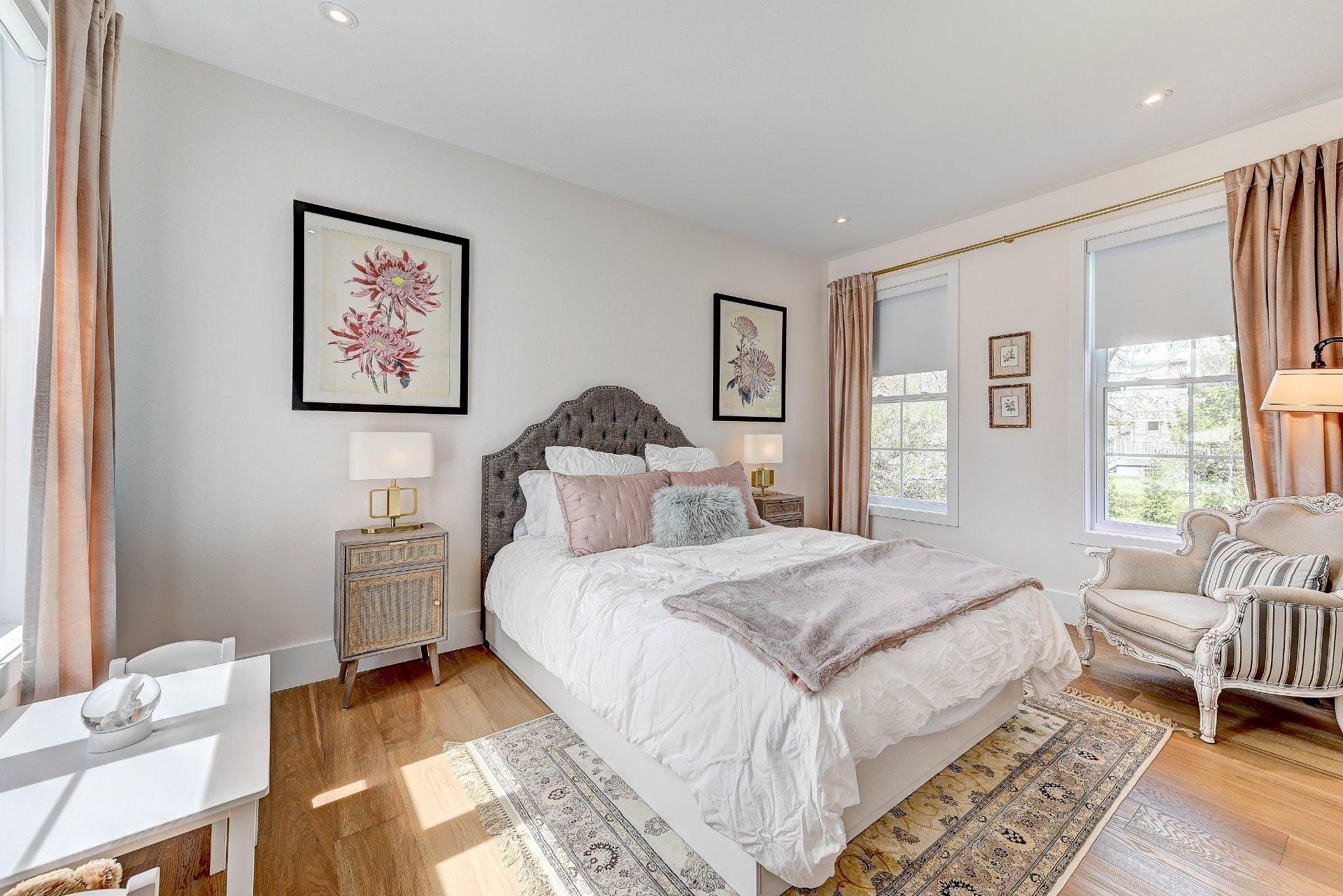 









73


Ch. du Richelieu

,
Saint-Basile-le-Grand,




QC
J3N1K6


