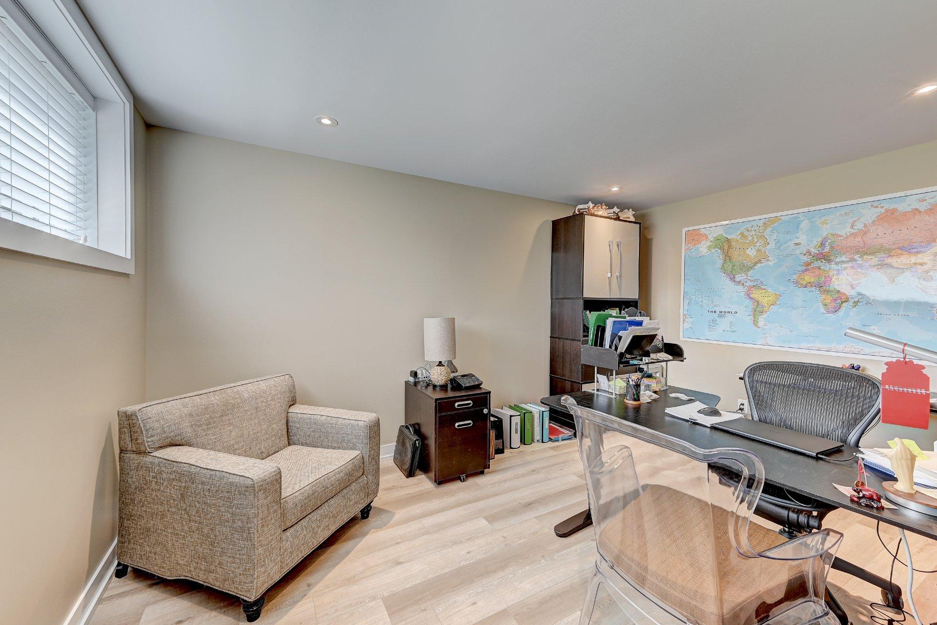









73


Ch. du Richelieu

,
Saint-Basile-le-Grand,




QC
J3N1K6

