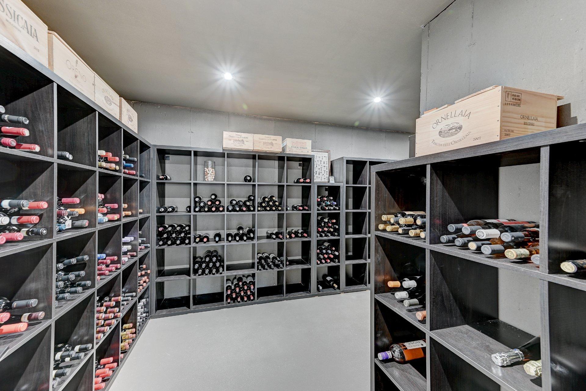 









73


Ch. du Richelieu

,
Saint-Basile-le-Grand,




QC
J3N1K6

