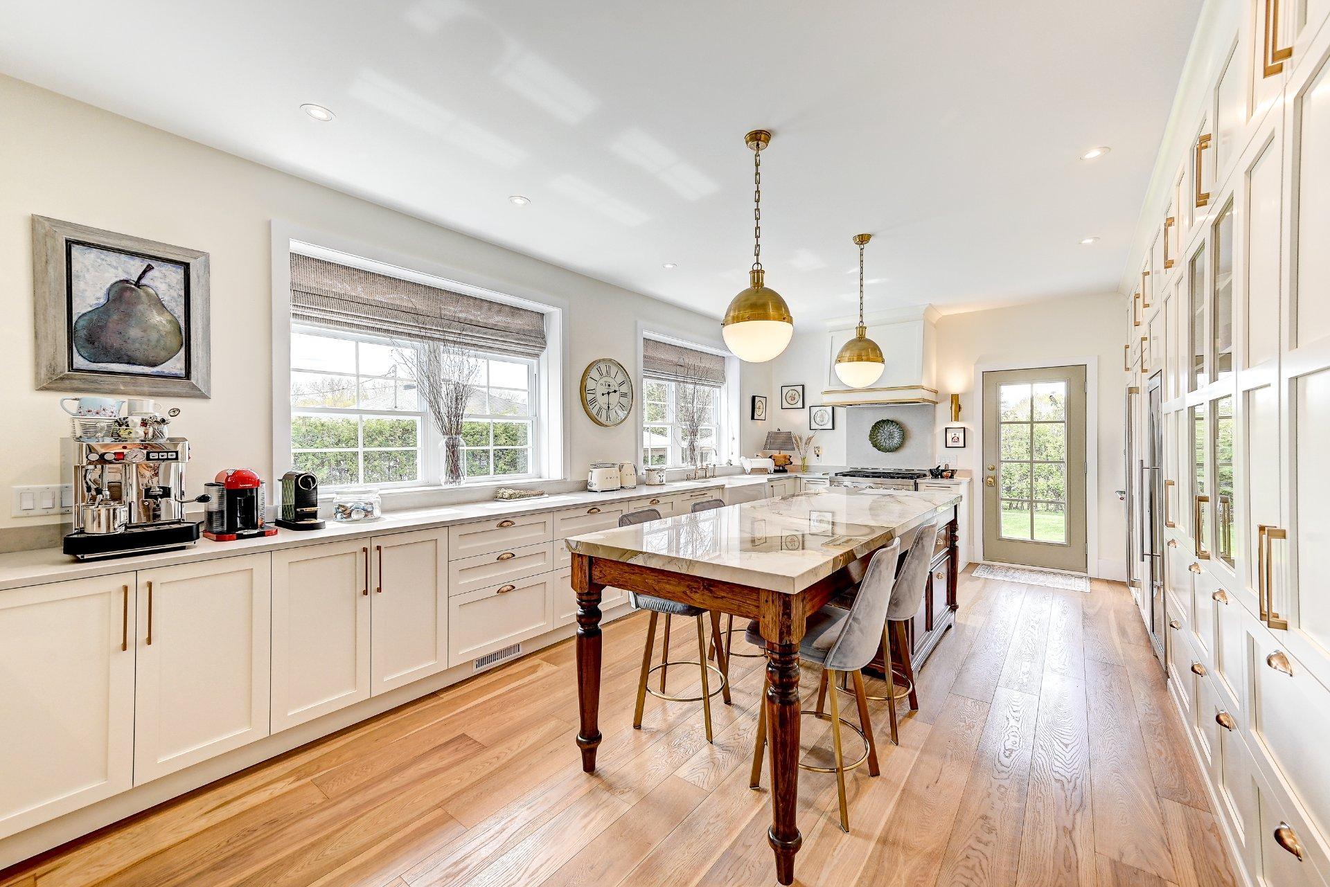 









73


Ch. du Richelieu

,
Saint-Basile-le-Grand,




QC
J3N1K6

