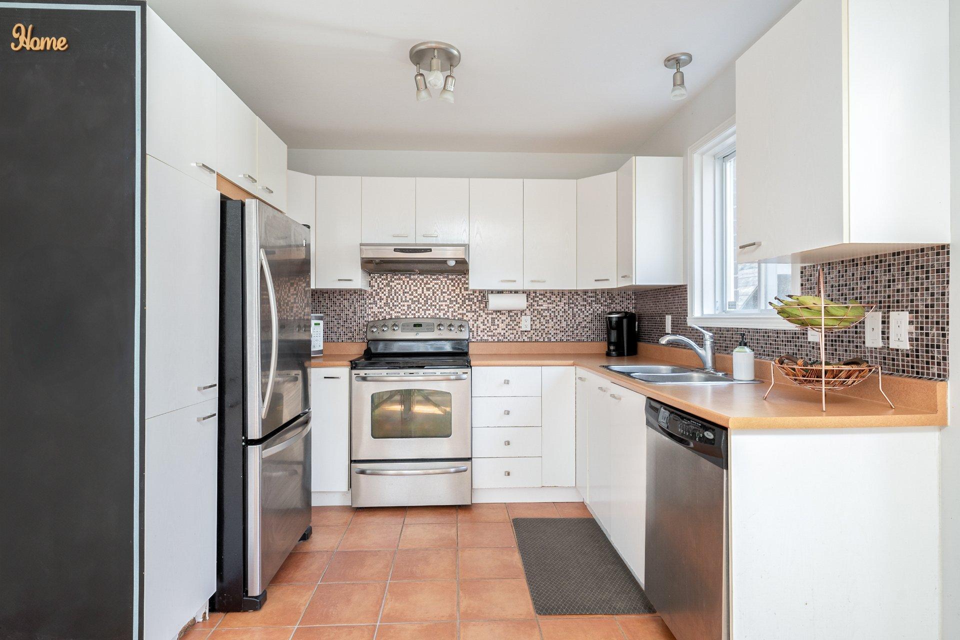 









3140


Rue Archambault

,
Longueuil (Le Vieux-Longueuil),




QC
J4M2W3

