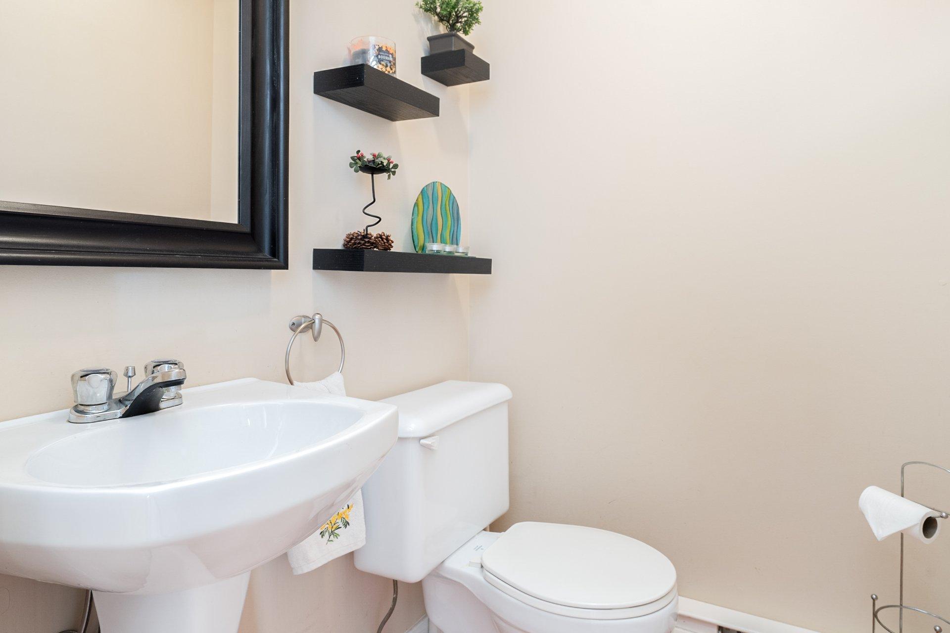 









3140


Rue Archambault

,
Longueuil (Le Vieux-Longueuil),




QC
J4M2W3

