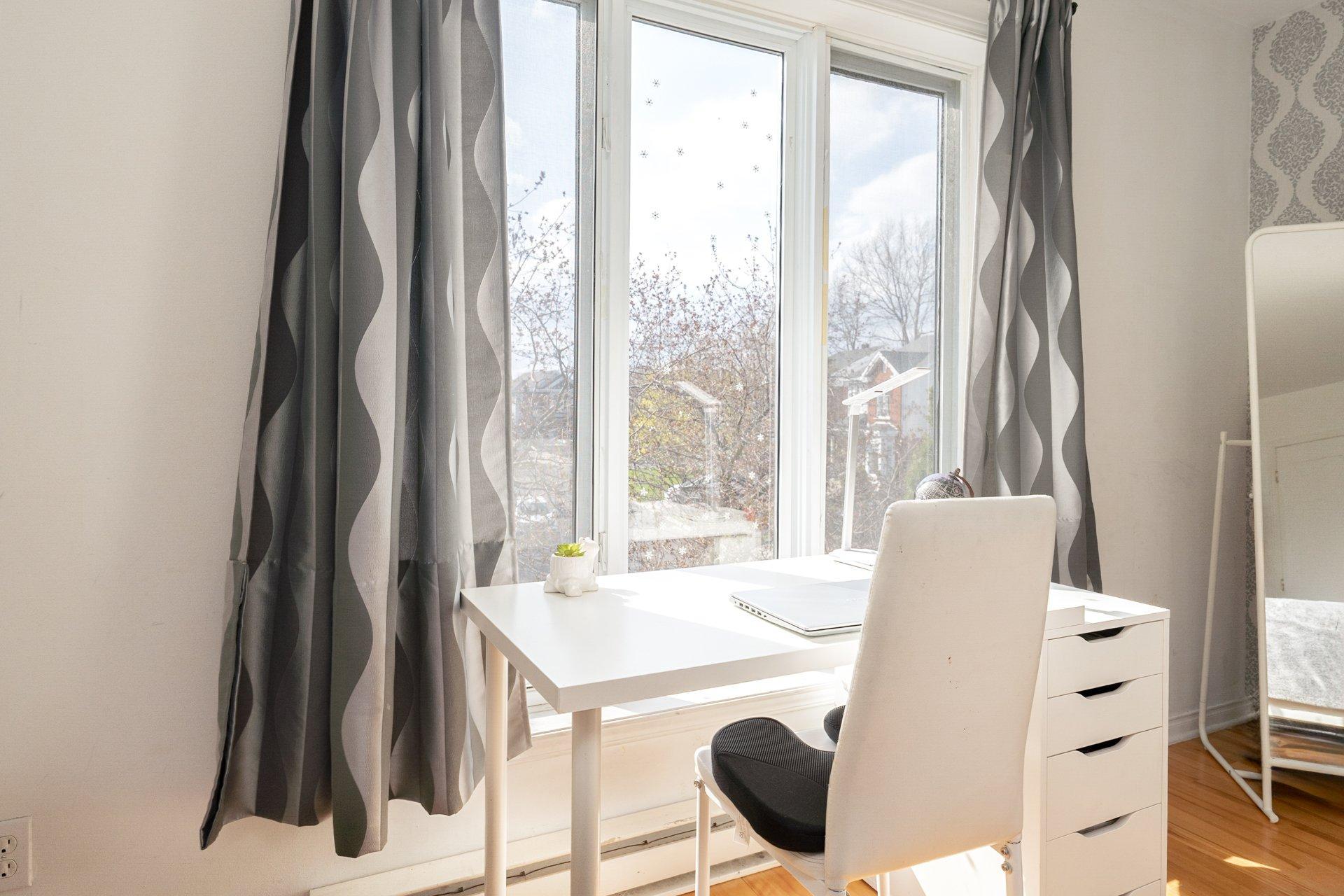 









3140


Rue Archambault

,
Longueuil (Le Vieux-Longueuil),




QC
J4M2W3


