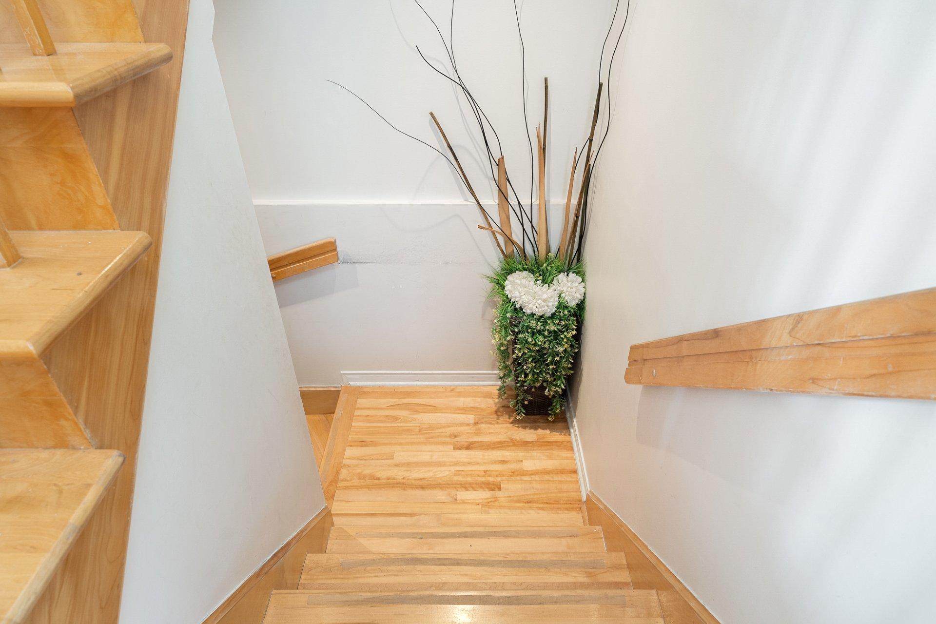 









3140


Rue Archambault

,
Longueuil (Le Vieux-Longueuil),




QC
J4M2W3

