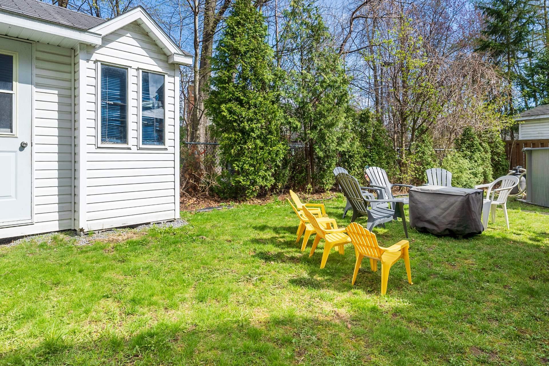 









3140


Rue Archambault

,
Longueuil (Le Vieux-Longueuil),




QC
J4M2W3

