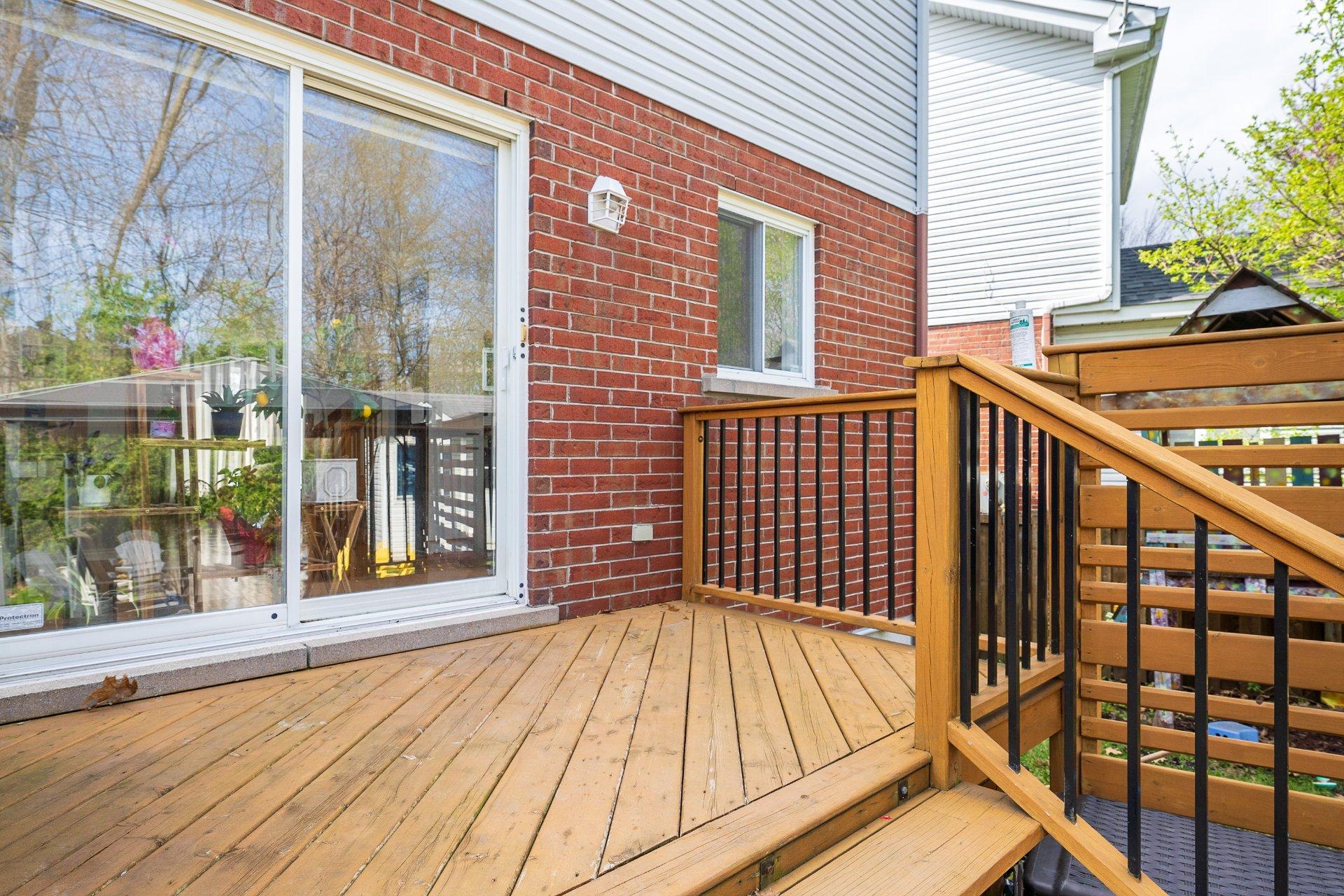 









3140


Rue Archambault

,
Longueuil (Le Vieux-Longueuil),




QC
J4M2W3


