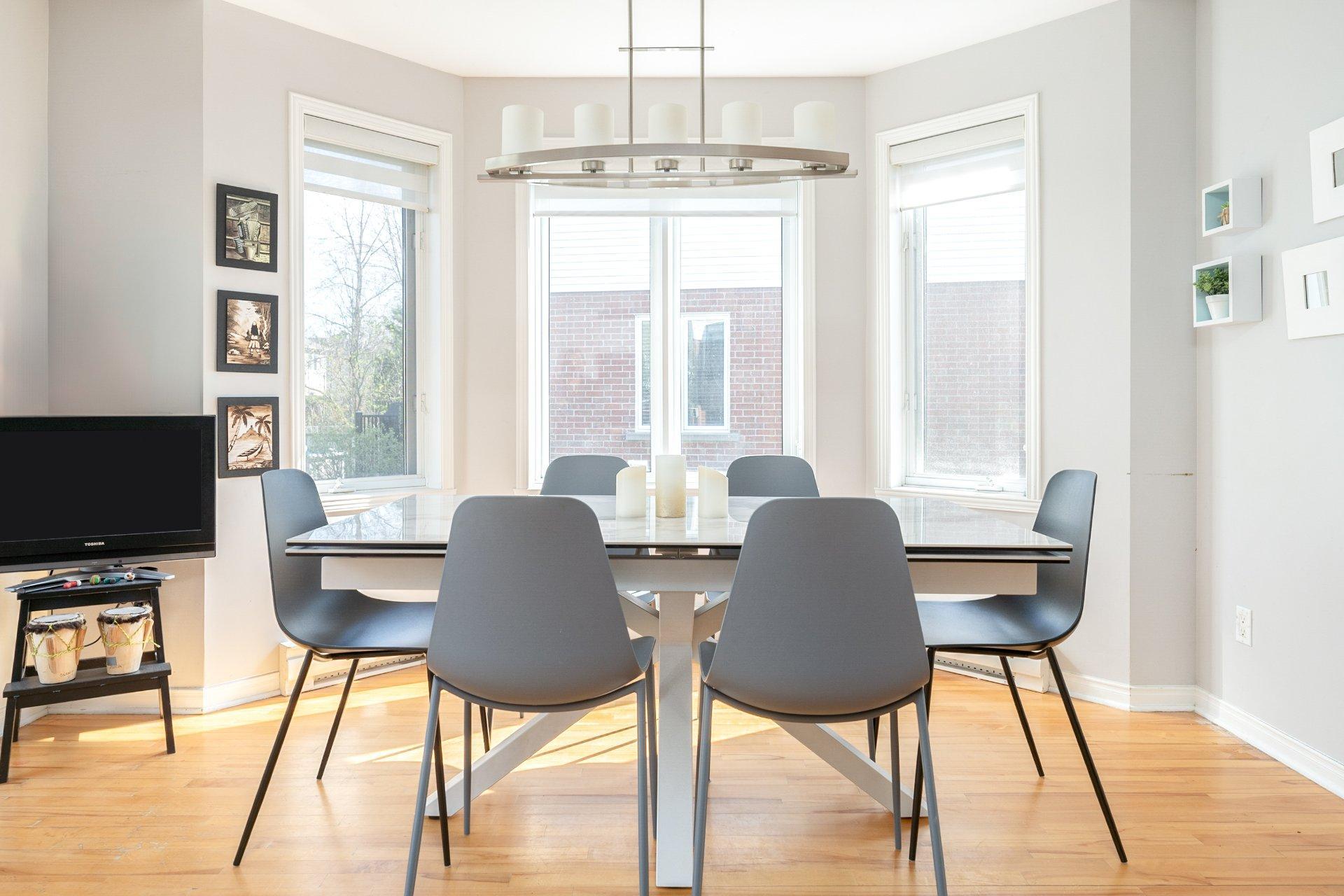 









3140


Rue Archambault

,
Longueuil (Le Vieux-Longueuil),




QC
J4M2W3

