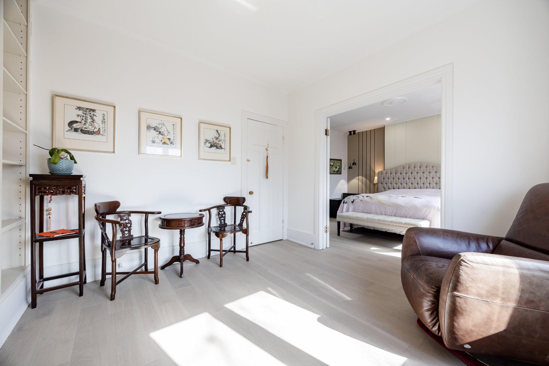 









35


Av. Thornhill

,
Westmount,




QC
H3Y2E1

