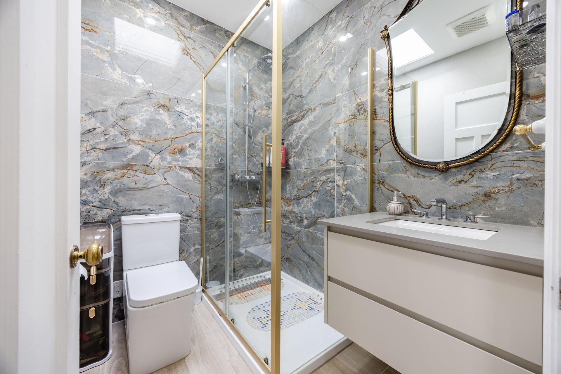 









35


Av. Thornhill

,
Westmount,




QC
H3Y2E1

