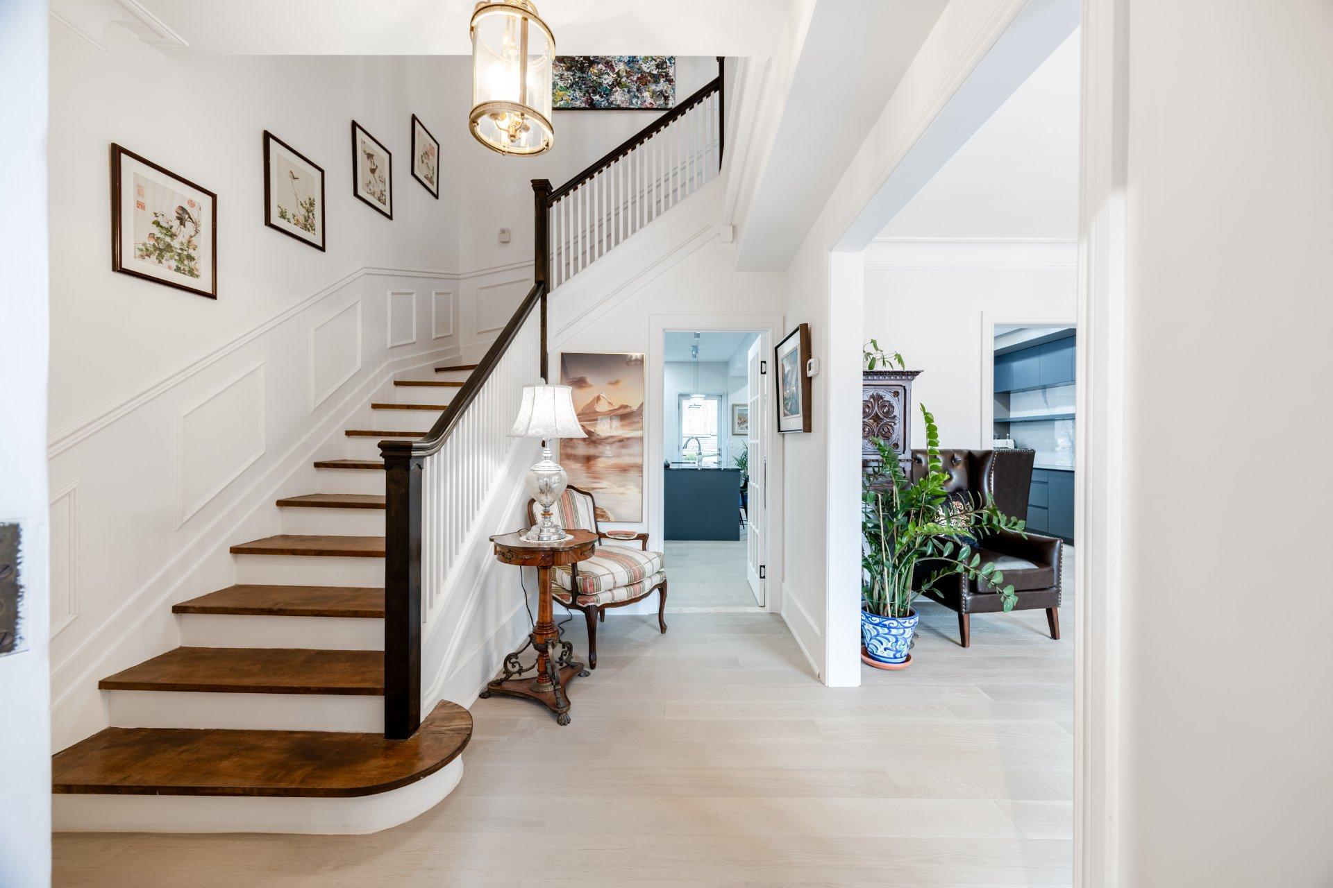 









35


Av. Thornhill

,
Westmount,




QC
H3Y2E1

