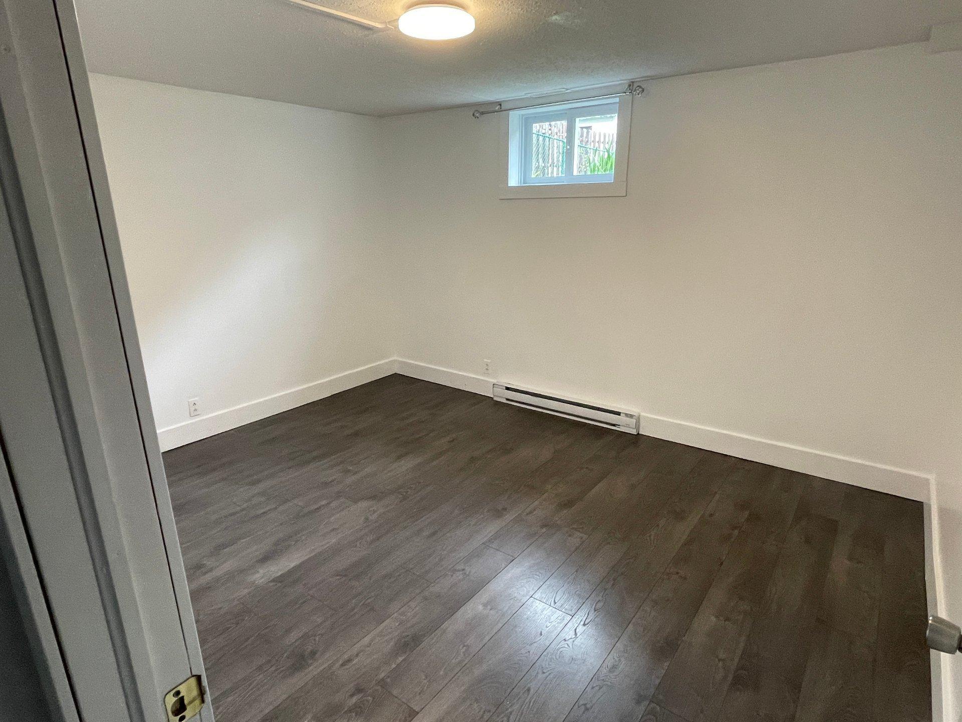 









338


Rue James-Martin

,
Gatineau (Buckingham),




QC
J8L3B4

