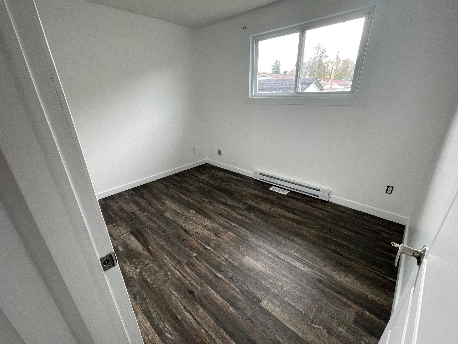 









338


Rue James-Martin

,
Gatineau (Buckingham),




QC
J8L3B4

